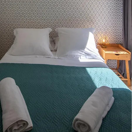 Apartment La Maison Des Roses 4 Avignon Villeneuve-les-Avignon